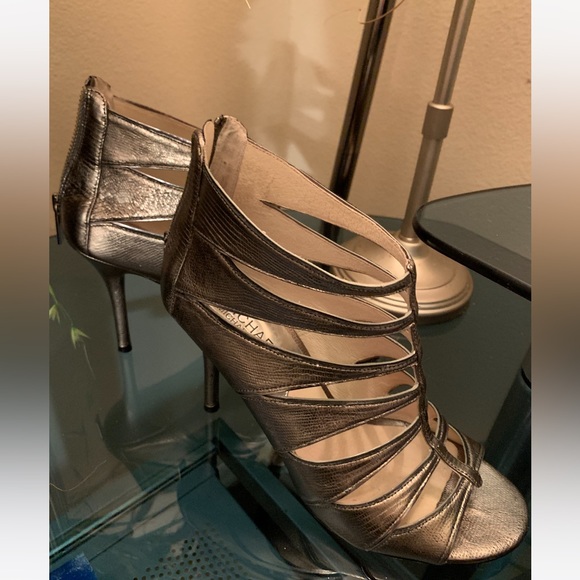 Michael Michael Kors Mavis Heel - Picture 10 of 16